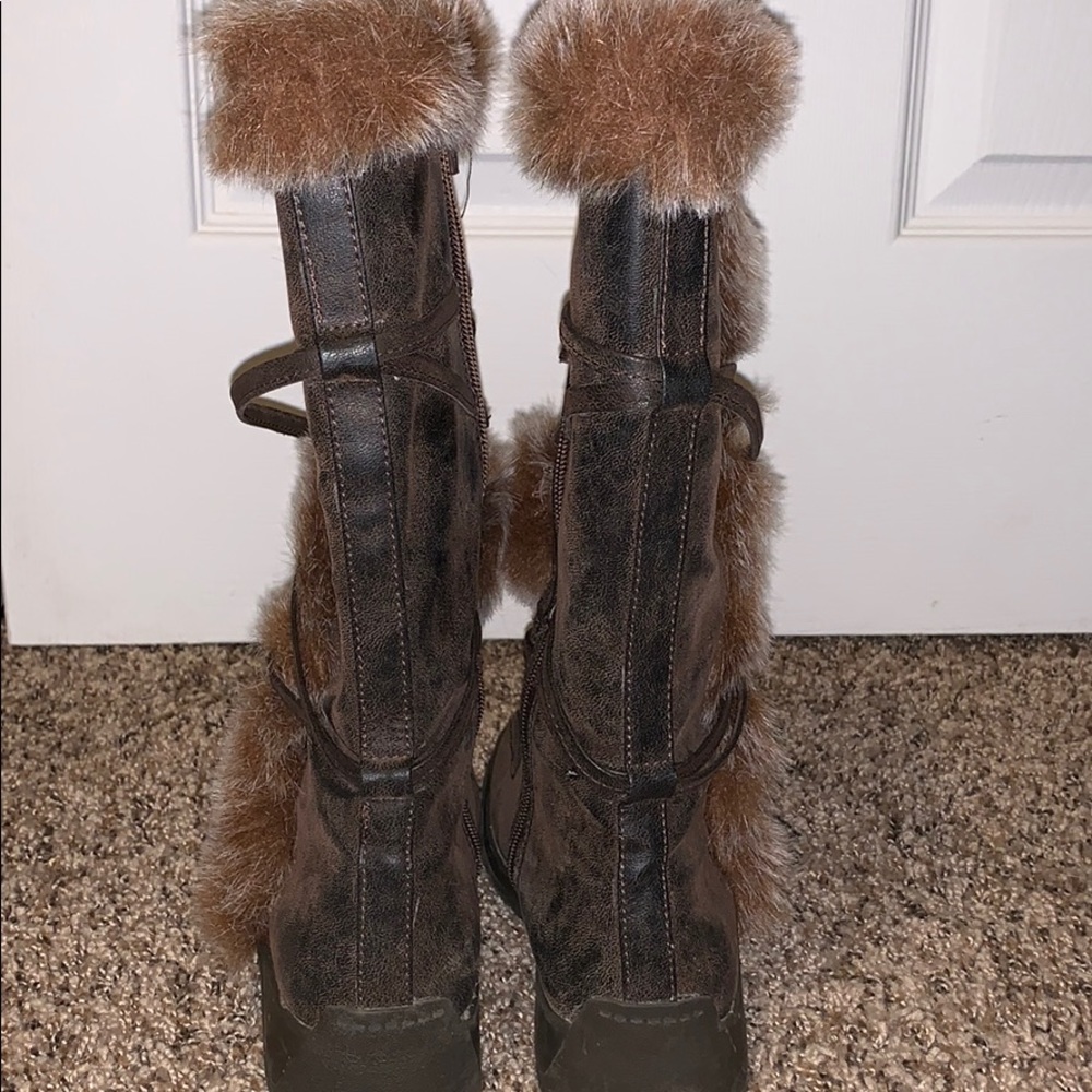 Boots - Picture 6 of 7